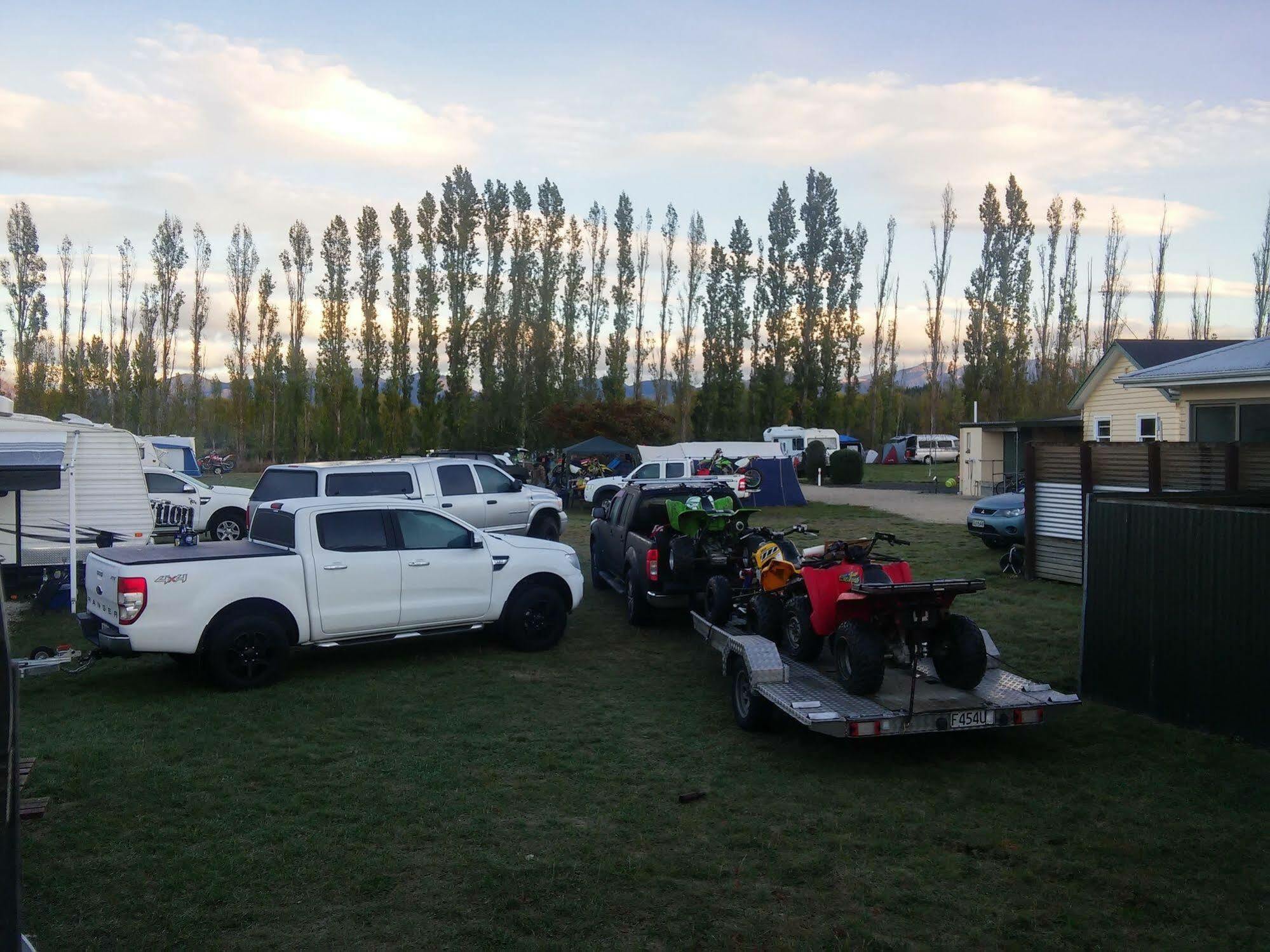 Waiau Motor Camp & Cabins エクステリア 写真